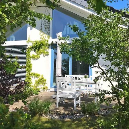 Ferienhaus Zum Sudstrand * Sellin (Rugen)